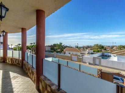 Villa · Reventa - Orihuela Costa · La Zenia · Alicante · España