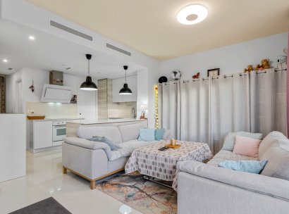 Villa · Herverkoop - Orihuela Costa · Villamartín · Alicante · Spanje