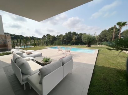 Villa · Herverkoop - Las Colinas Golf Resort · Alicante · Spanje