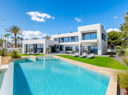 Villa · Wiederverkauf - Cabo Roig · Alicante · Spanien