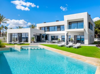 Villa · Wiederverkauf - Cabo Roig · Alicante · Spanien
