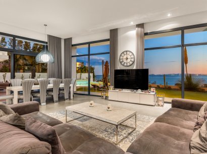 Villa · Wiederverkauf - Cabo Roig · Alicante · Spanien