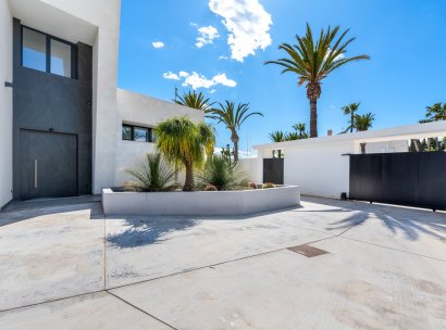 Villa · Wiederverkauf - Cabo Roig · Alicante · Spanien