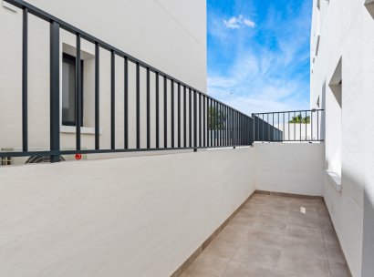 Groundfloor bungalow · Herverkoop - San Miguel de Salinas · Alicante · Spanje