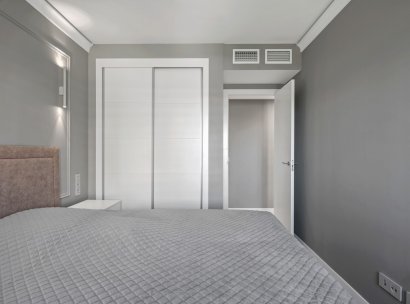 Apartamento · Reventa - Orihuela Costa · Punta Prima · Alicante · España
