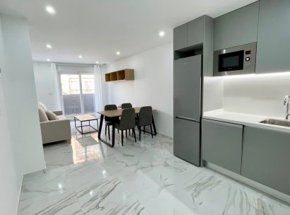 Appartement · Herverkoop - Torrevieja · Centro · Alicante · Spanje