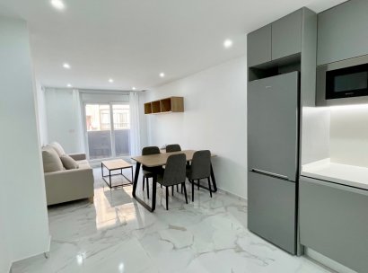 Appartement · Herverkoop - Torrevieja · Centro · Alicante · Spanje