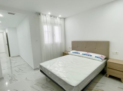 Appartement · Herverkoop - Torrevieja · Centro · Alicante · Spanje
