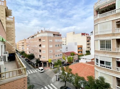 Appartement · Herverkoop - Torrevieja · Centro · Alicante · Spanje