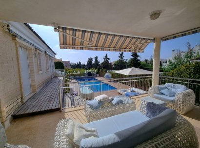 Villa · Återförsäljning - Torrevieja · La Mata · Alicante · Spanien