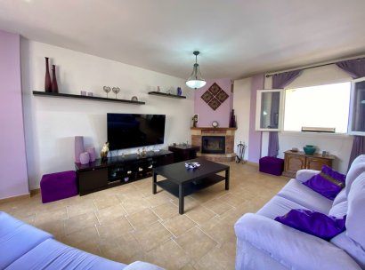 Villa · Herverkoop - Algorfa · Lomas De La Juliana · Alicante · Spanje