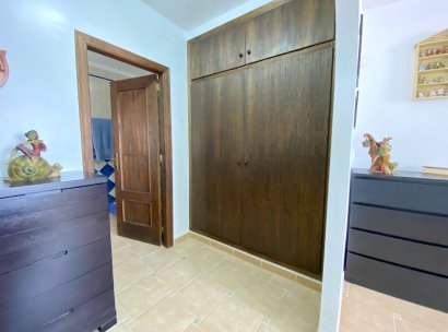Villa · Herverkoop - Algorfa · Lomas De La Juliana · Alicante · Spanje