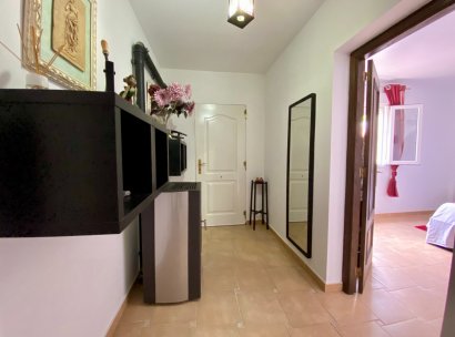 Villa · Herverkoop - Algorfa · Lomas De La Juliana · Alicante · Spanje