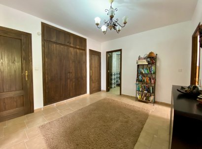 Villa · Herverkoop - Algorfa · Lomas De La Juliana · Alicante · Spanje