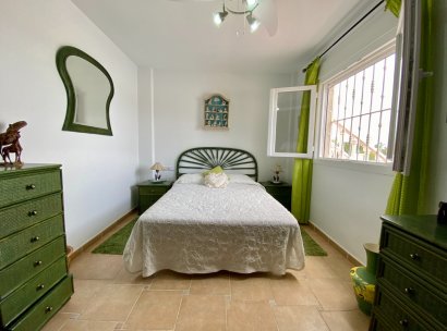 Villa · Herverkoop - Algorfa · Lomas De La Juliana · Alicante · Spanje