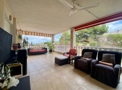 Villa · Herverkoop - Algorfa · Lomas De La Juliana · Alicante · Spanje