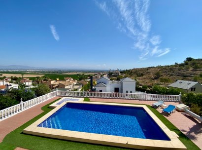 Villa · Herverkoop - Algorfa · Lomas De La Juliana · Alicante · Spanje