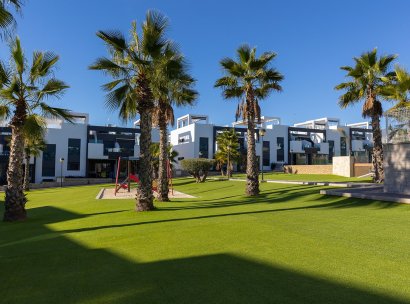 Apartment · Resale - Punta Prima · Alicante · Spain