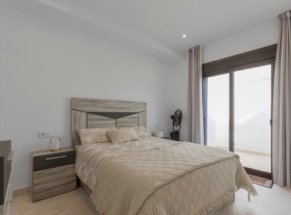 Apartment · Resale - Pilar de la Horadada · Zona Pueblo · Alicante · Spain