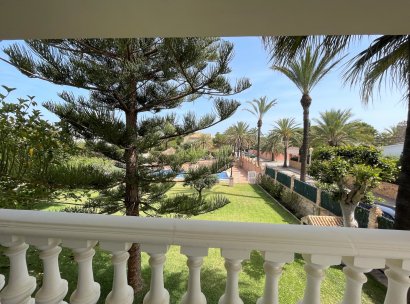 Villa · Resale - Cabo Roig · Alicante · Spain
