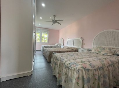 Villa · Resale - Cabo Roig · Alicante · Spain