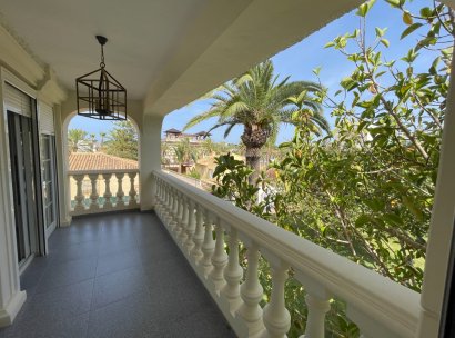 Villa · Resale - Cabo Roig · Alicante · Spain