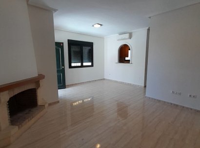 Villa · Herverkoop - Ciudad Quesada · Alicante · Spanje
