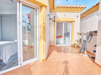 Villa · Wiederverkauf - La Herrada · Alicante · Spanien