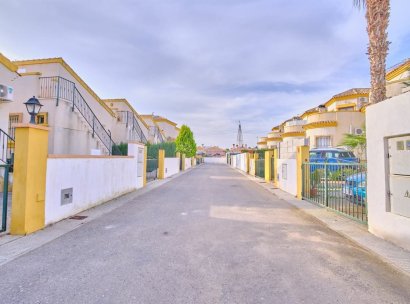 Villa · Wiederverkauf - La Herrada · Alicante · Spanien