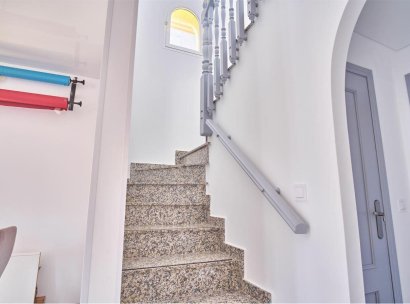 Villa · Wiederverkauf - La Herrada · Alicante · Spanien