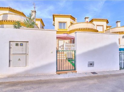 Villa · Wiederverkauf - La Herrada · Alicante · Spanien