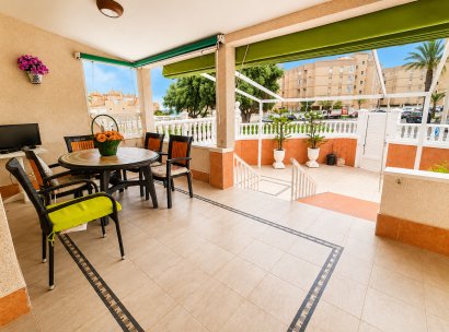 Radhus · Återförsäljning - Guardamar del Segura · Alicante · Spanien