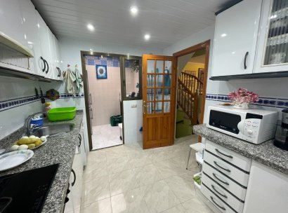 Radhus · Återförsäljning - Guardamar del Segura · Alicante · Spanien