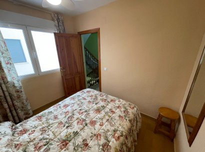 Radhus · Återförsäljning - Guardamar del Segura · Alicante · Spanien