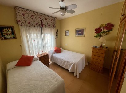 Radhus · Återförsäljning - Guardamar del Segura · Alicante · Spanien