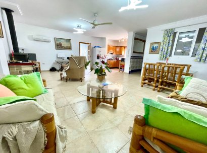 Villa · Herverkoop - Daya Nueva · Alicante · Spanje