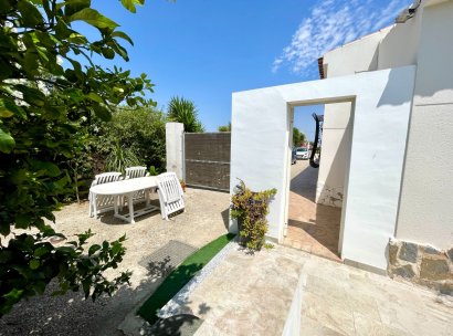 Villa · Herverkoop - Daya Nueva · Alicante · Spanje