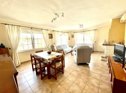 Villa · Resale - Benijofar · Pueblo · Alicante · Spain