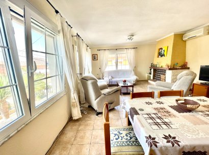 Villa · Resale - Benijofar · Pueblo · Alicante · Spain