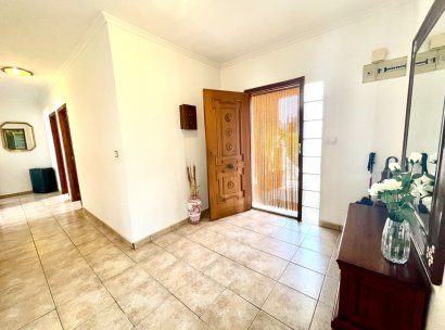 Villa · Resale - Benijofar · Pueblo · Alicante · Spain