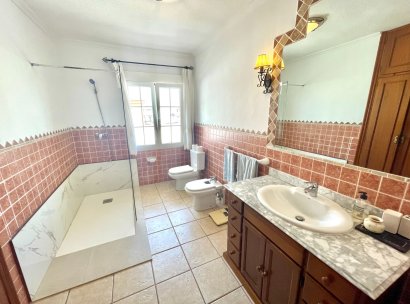 Villa · Resale - Benijofar · Pueblo · Alicante · Spain