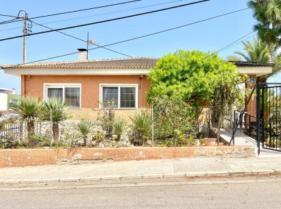 Villa · Resale - Benijofar · Pueblo · Alicante · Spain