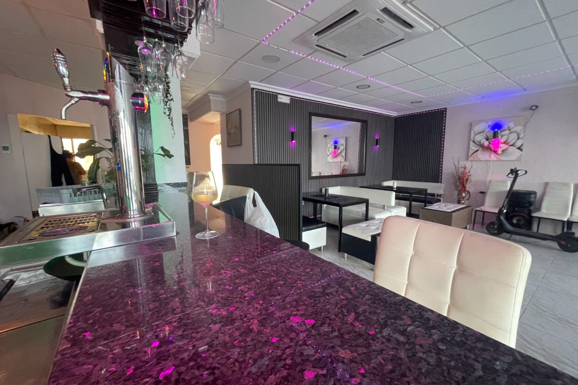 Herverkoop - Commercieel - Torrevieia