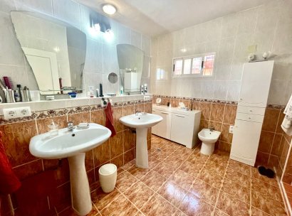 Finca / Country Property · Wiederverkauf - Crevillente · Alicante · Spanien