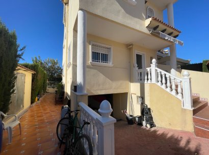 Villa · Herverkoop - Guardamar del Segura · Alicante · Spanje