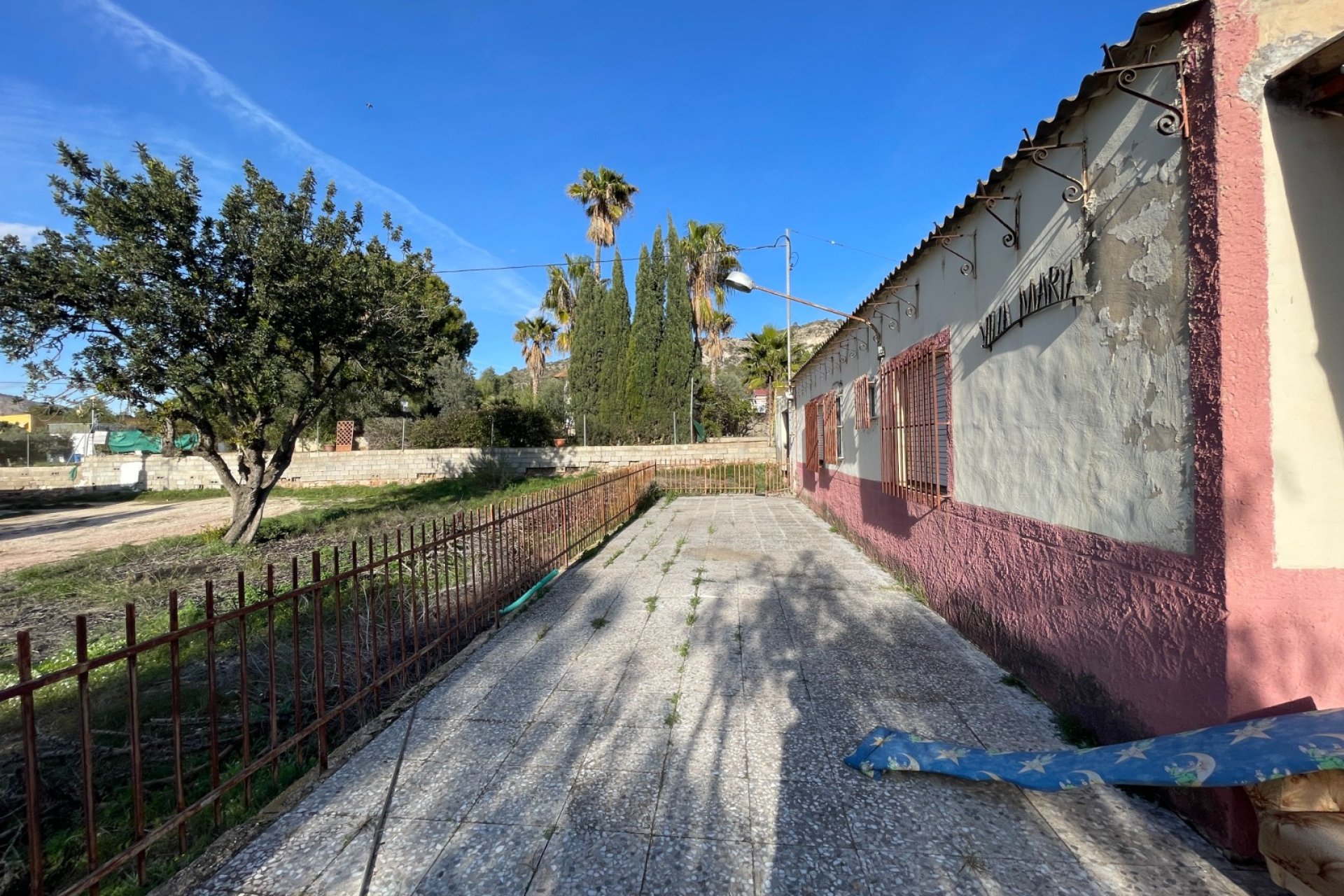 Resale - Finca / Country Property - Aspe