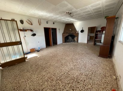 Finca / Country Property · Wiederverkauf - Aspe · Alicante · Spanien