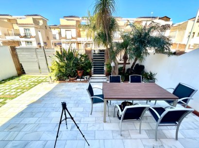 Townhouse · Resale - Torre de la Horadada · Alicante · Spain