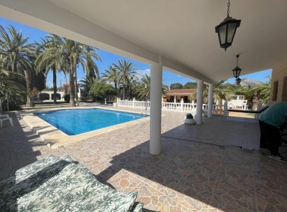 Finca / Country Property · Wiederverkauf - Elda · Alicante · Spanien