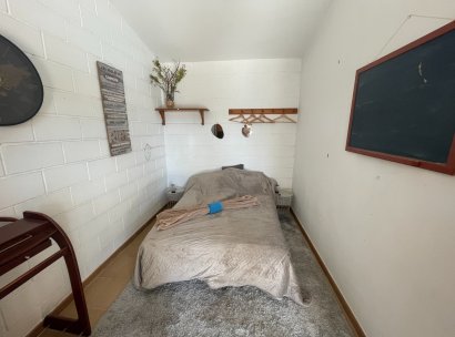 Finca / Country Property · Wiederverkauf - Elda · Alicante · Spanien